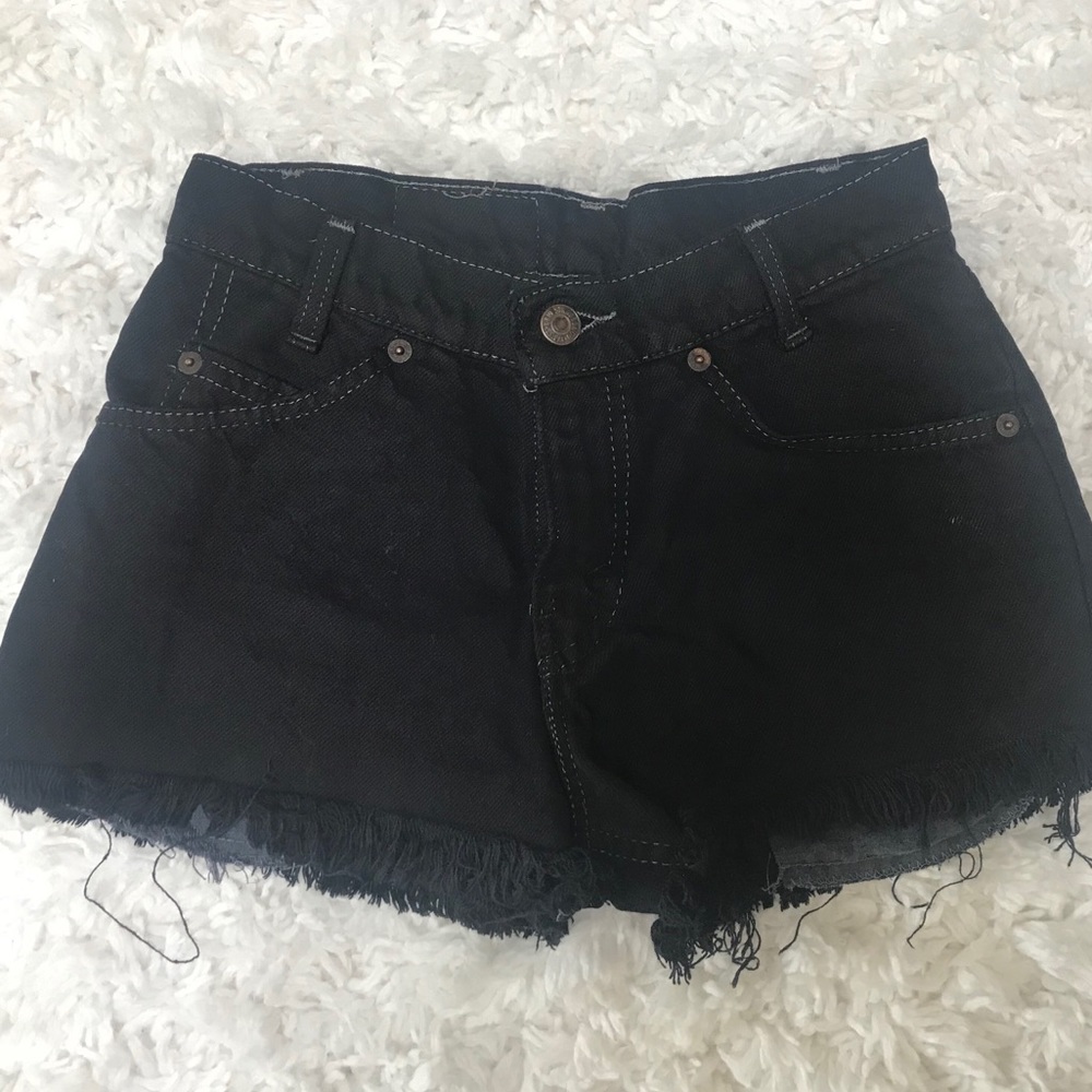 vintage black Levi cutoff shorts